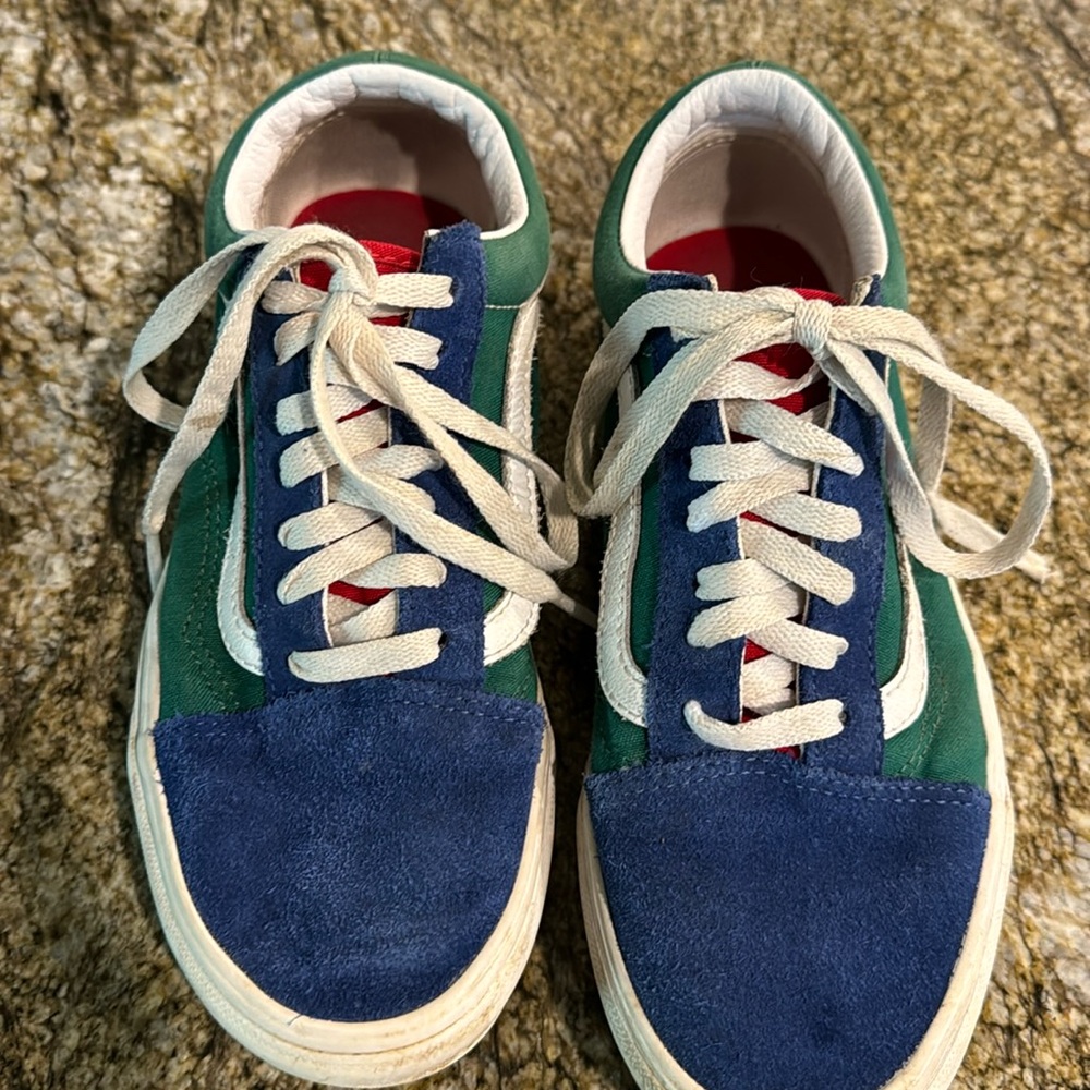 Vans sneakers men’s size 6 women’s size 7 1/2